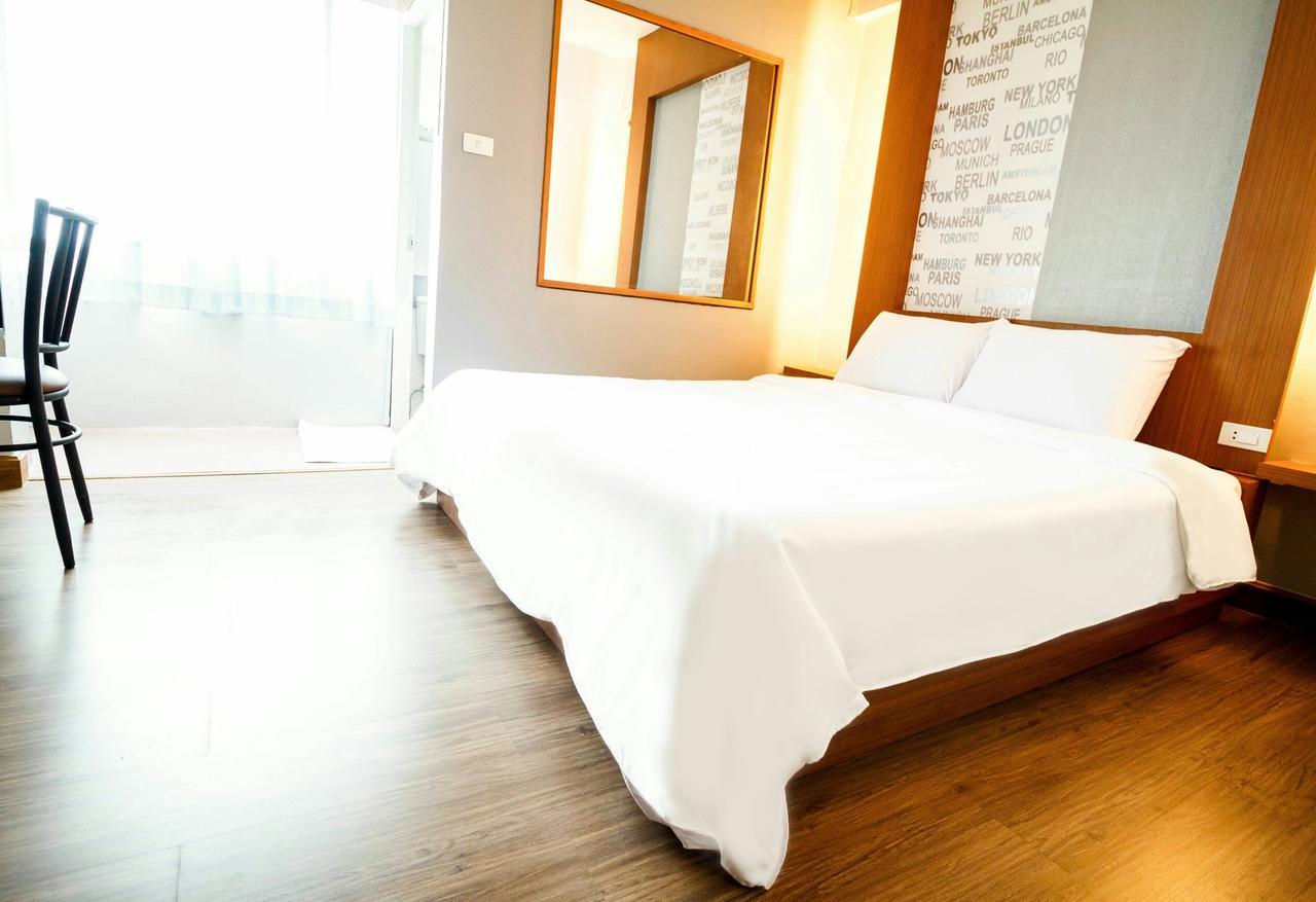 โรงแรมเรือนทิพย์ เชียงราย Ruean Tip Hotel 部屋 写真