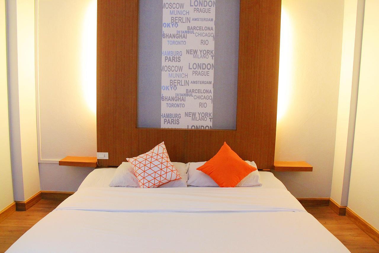 โรงแรมเรือนทิพย์ เชียงราย Ruean Tip Hotel エクステリア 写真