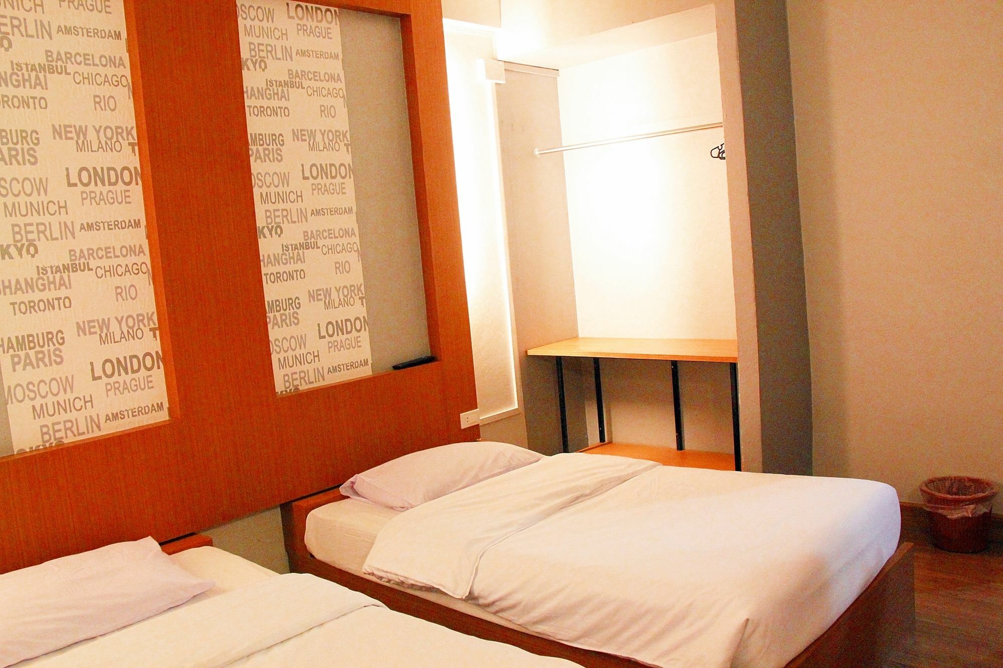 โรงแรมเรือนทิพย์ เชียงราย Ruean Tip Hotel エクステリア 写真